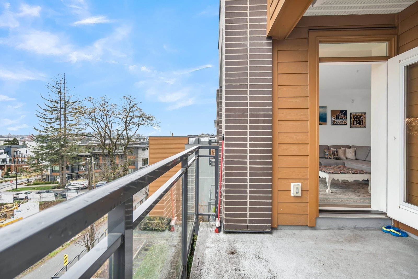 Listing Image 22