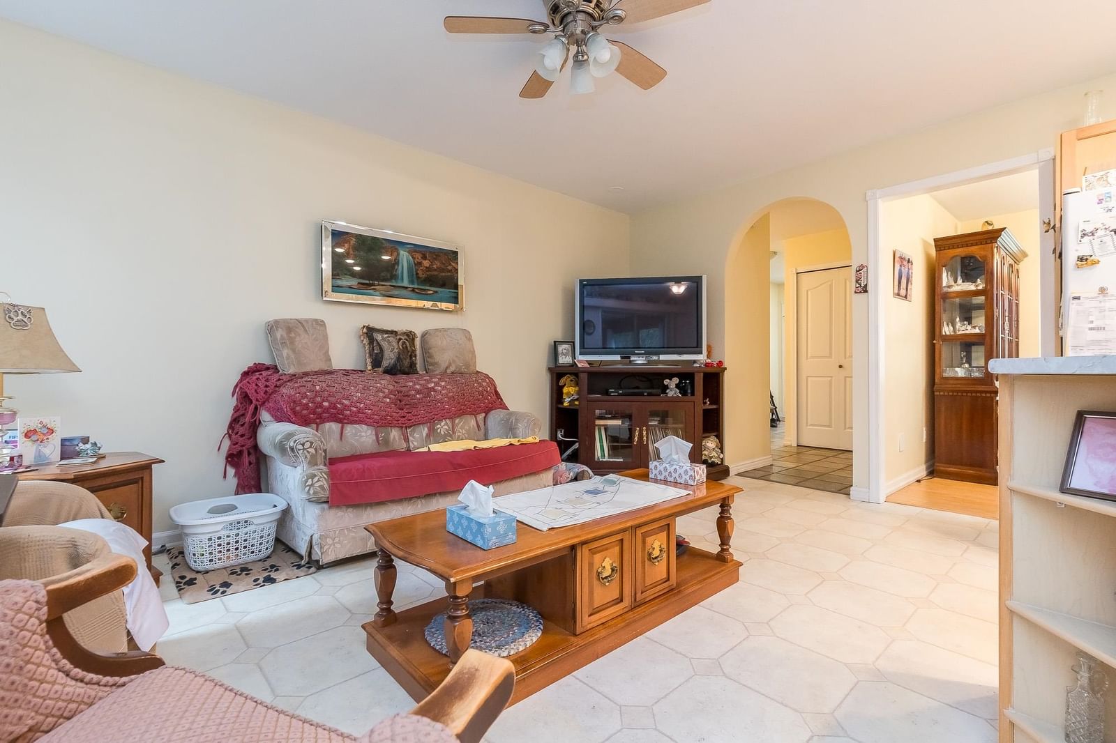 Listing Image 11