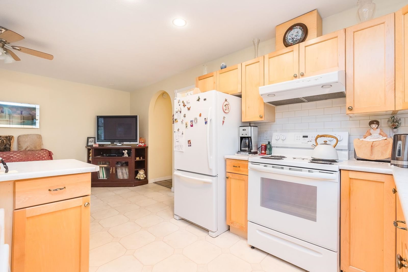 Listing Image 9