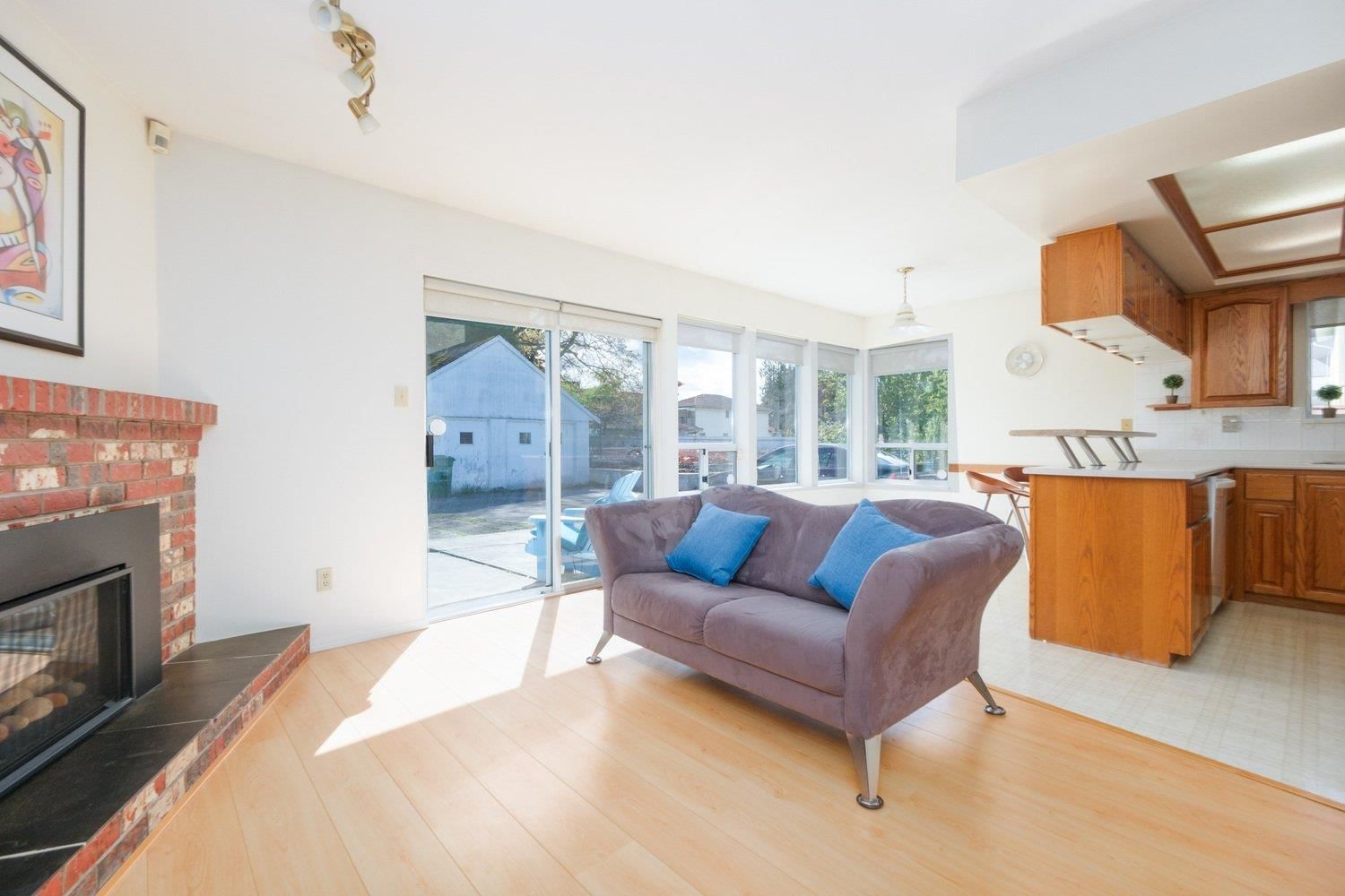 Listing Image 13