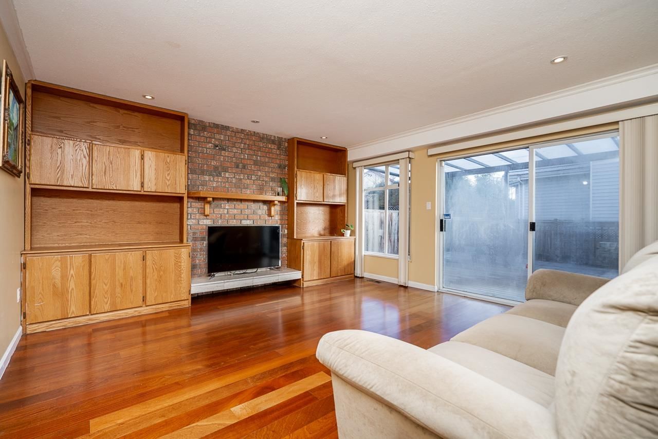 Listing Image 23