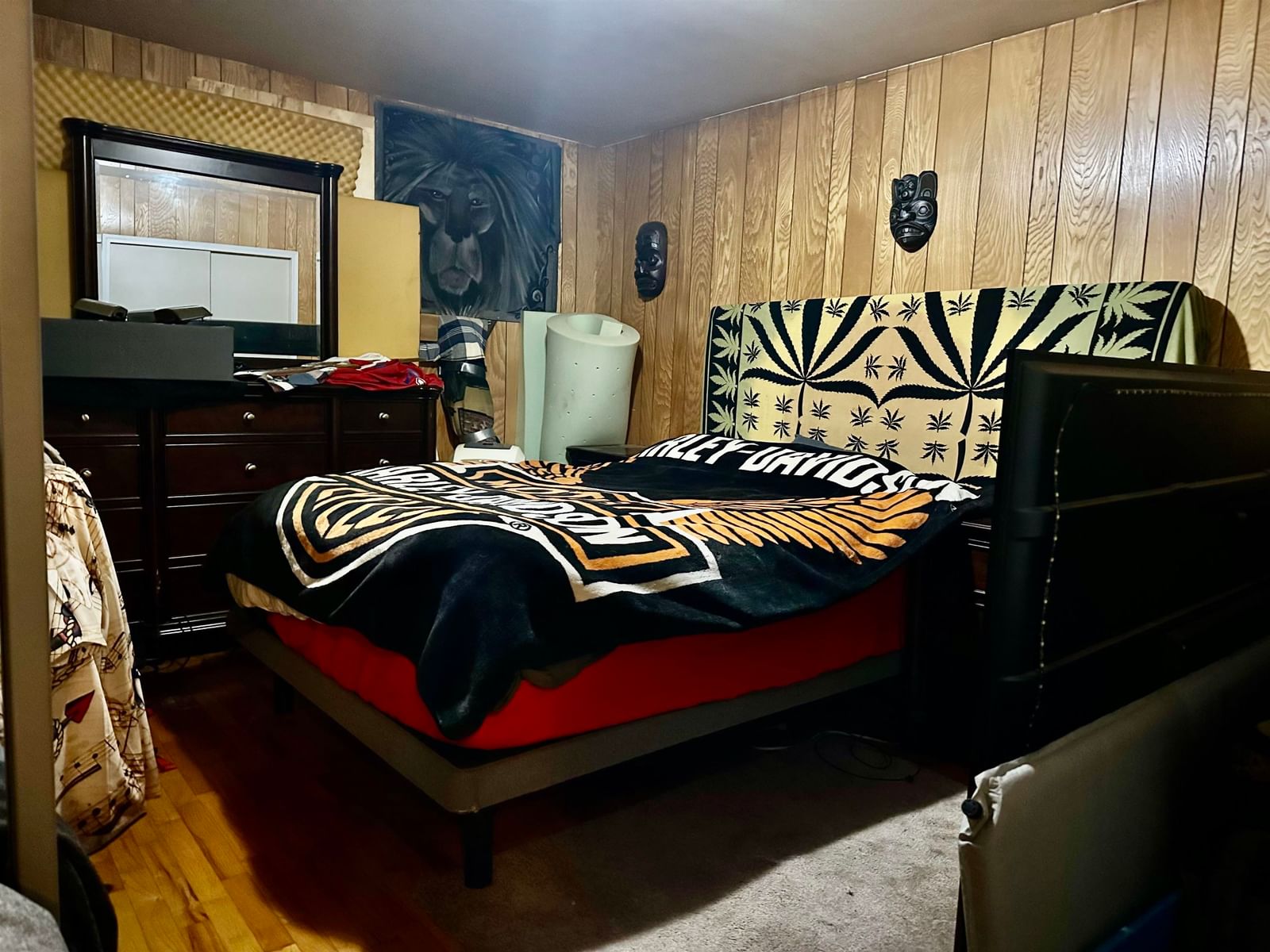 Listing Image 10