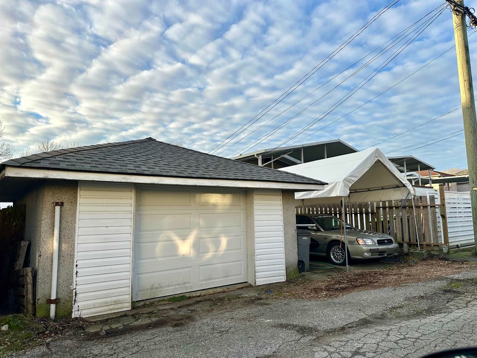Listing Image 5