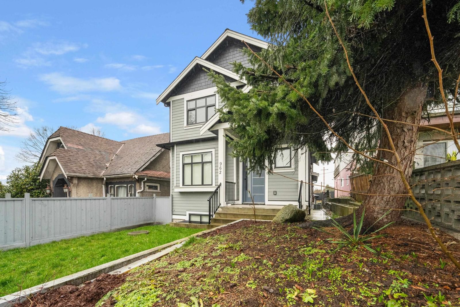 Listing Image 15