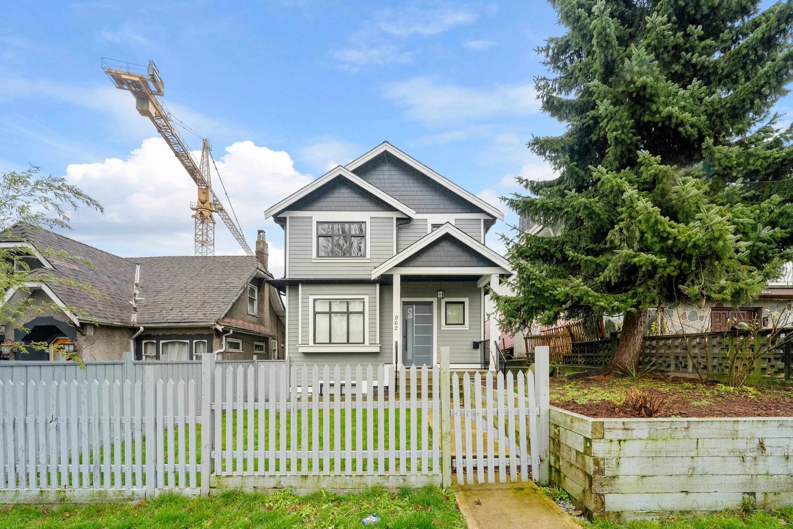 Listing Image 16