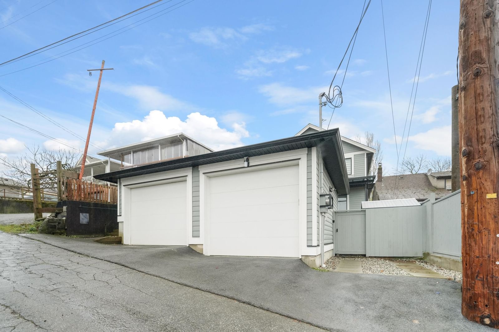 Listing Image 19