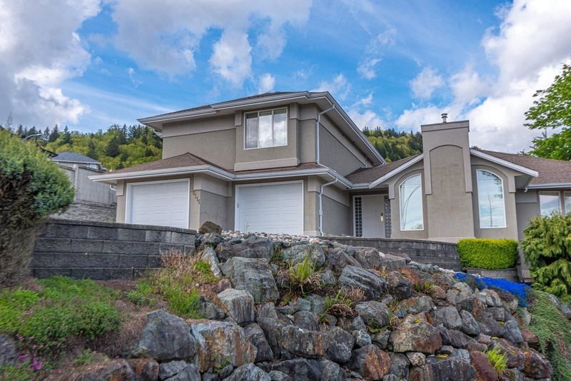 36111 Spyglass Lane, Abbotsford, V3G 2W7 | Image 2