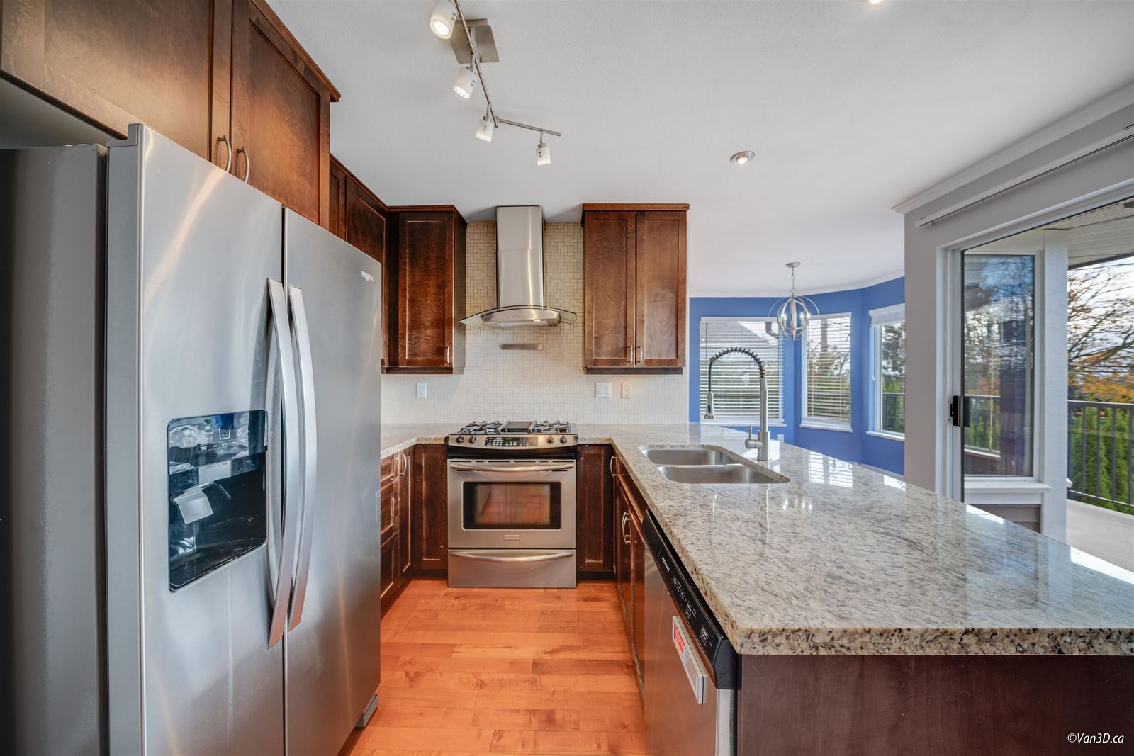 Listing Image 13