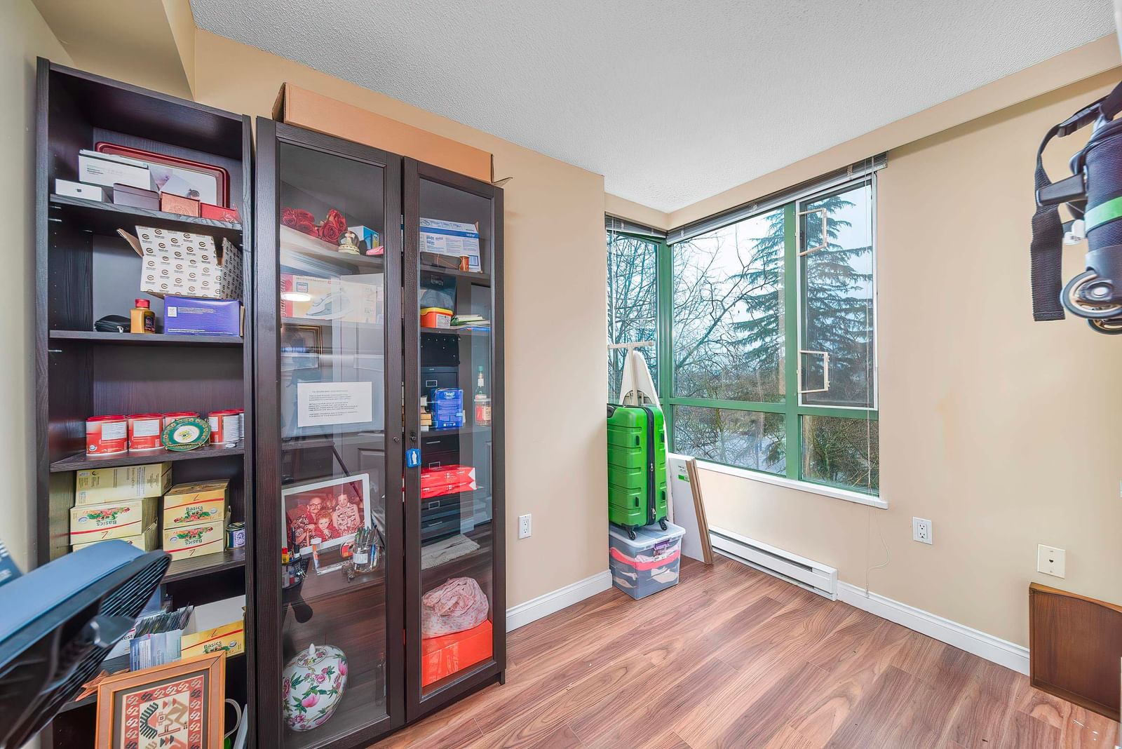 Listing Image 15
