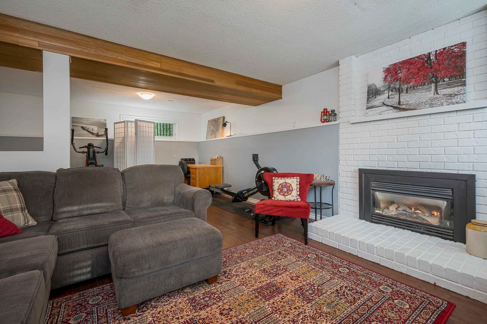 Listing Image 15