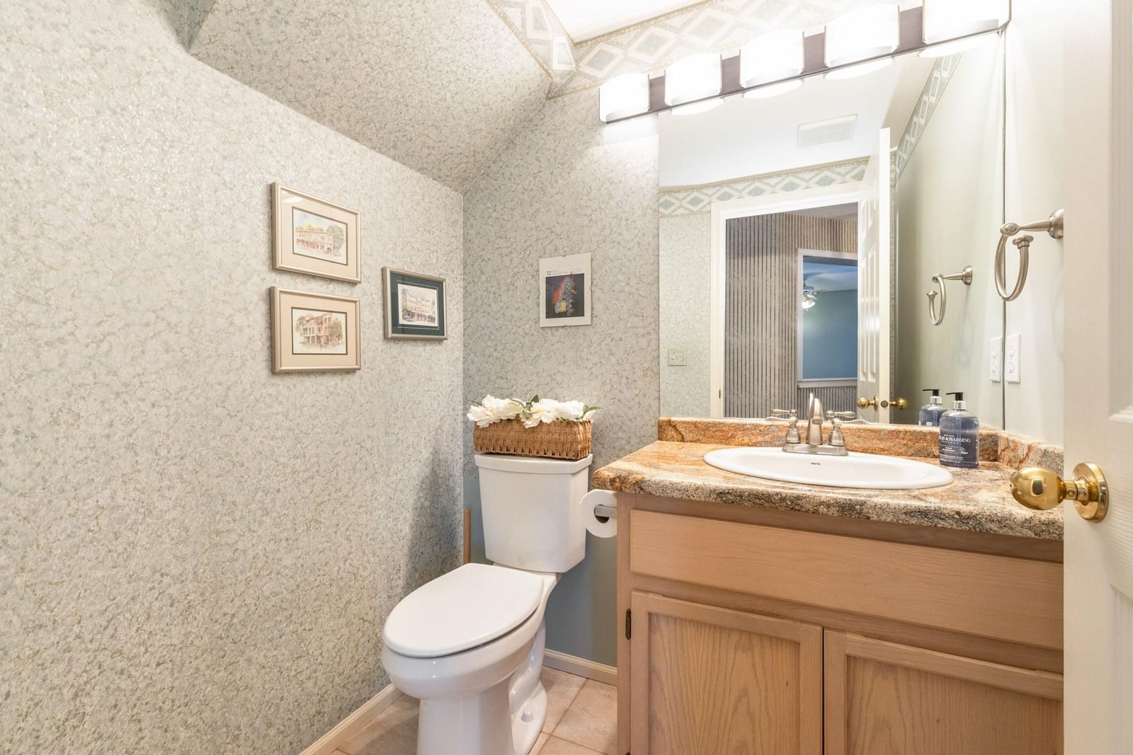 Listing Image 15