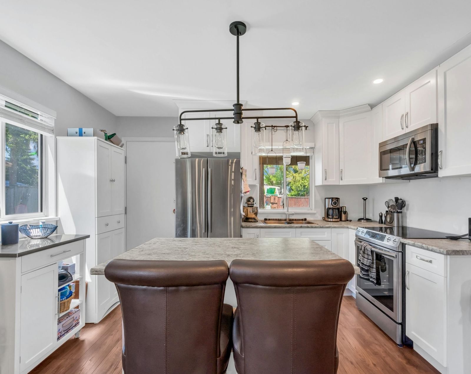 Listing Image 13
