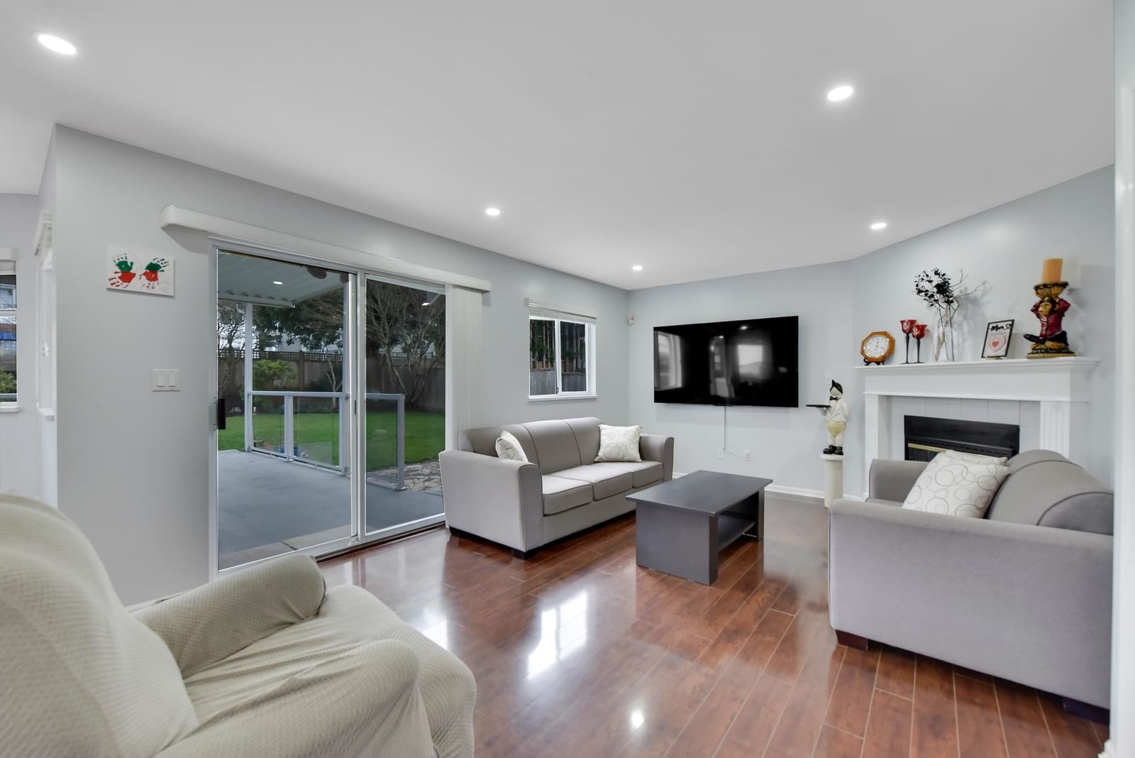 Listing Image 15