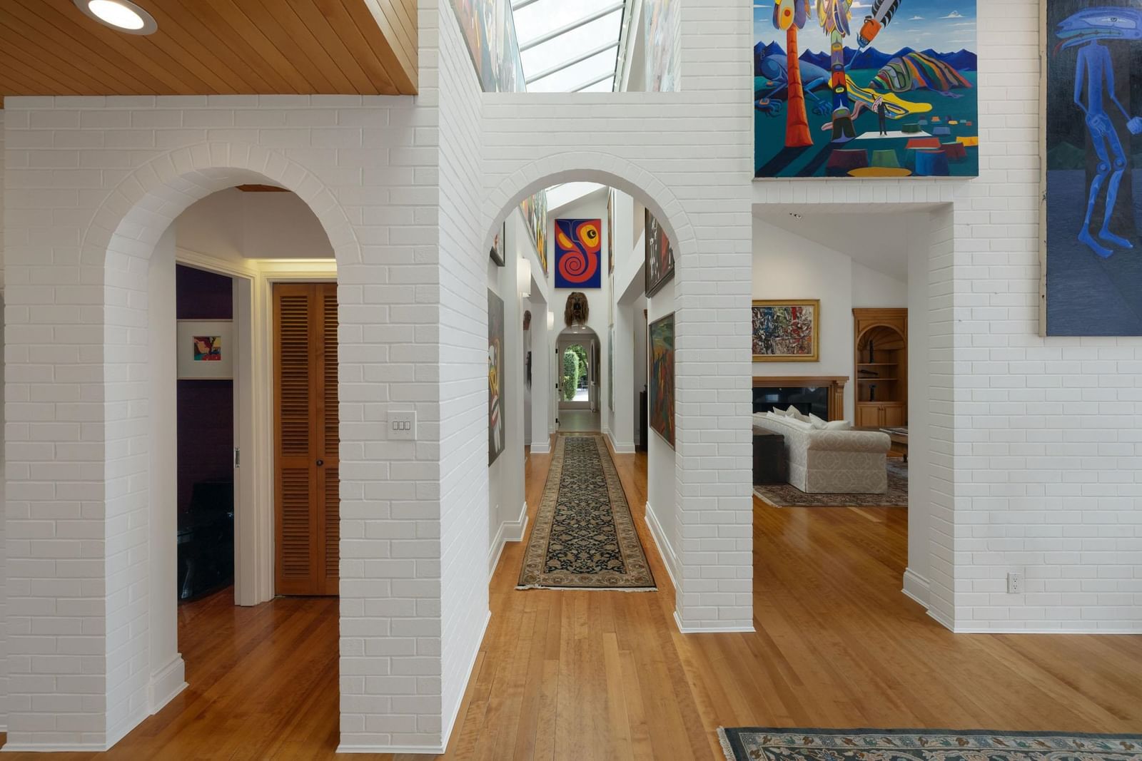 Listing Image 6