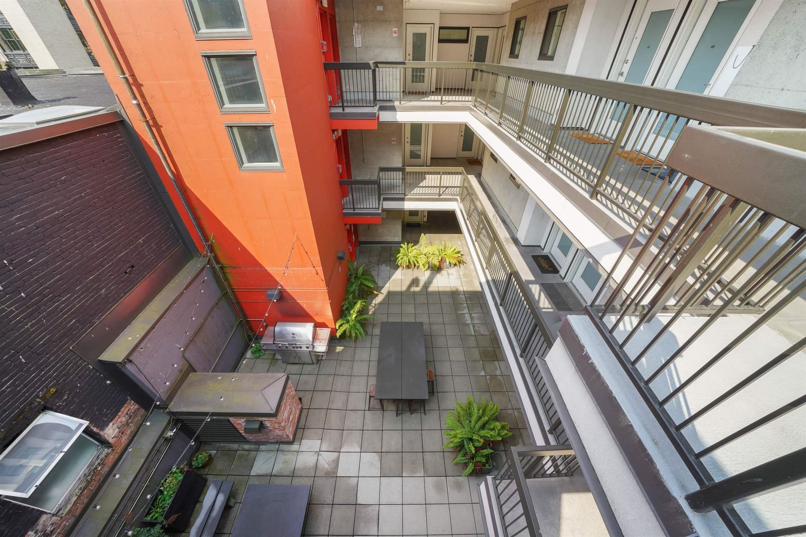 Listing Image 19