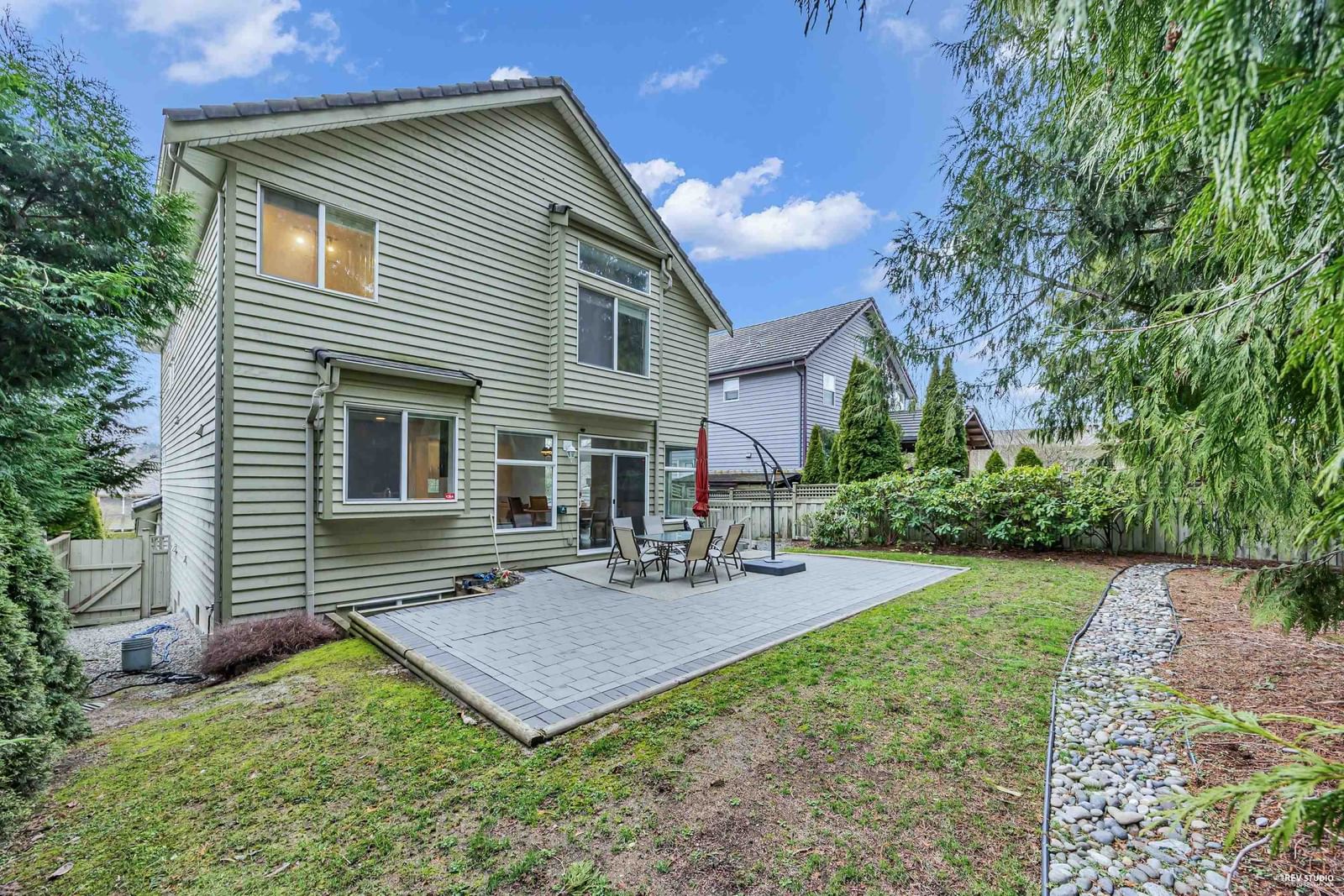 Listing Image 5