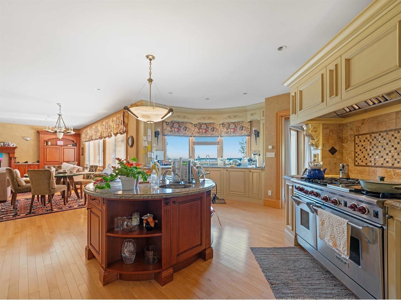 Listing Image 15