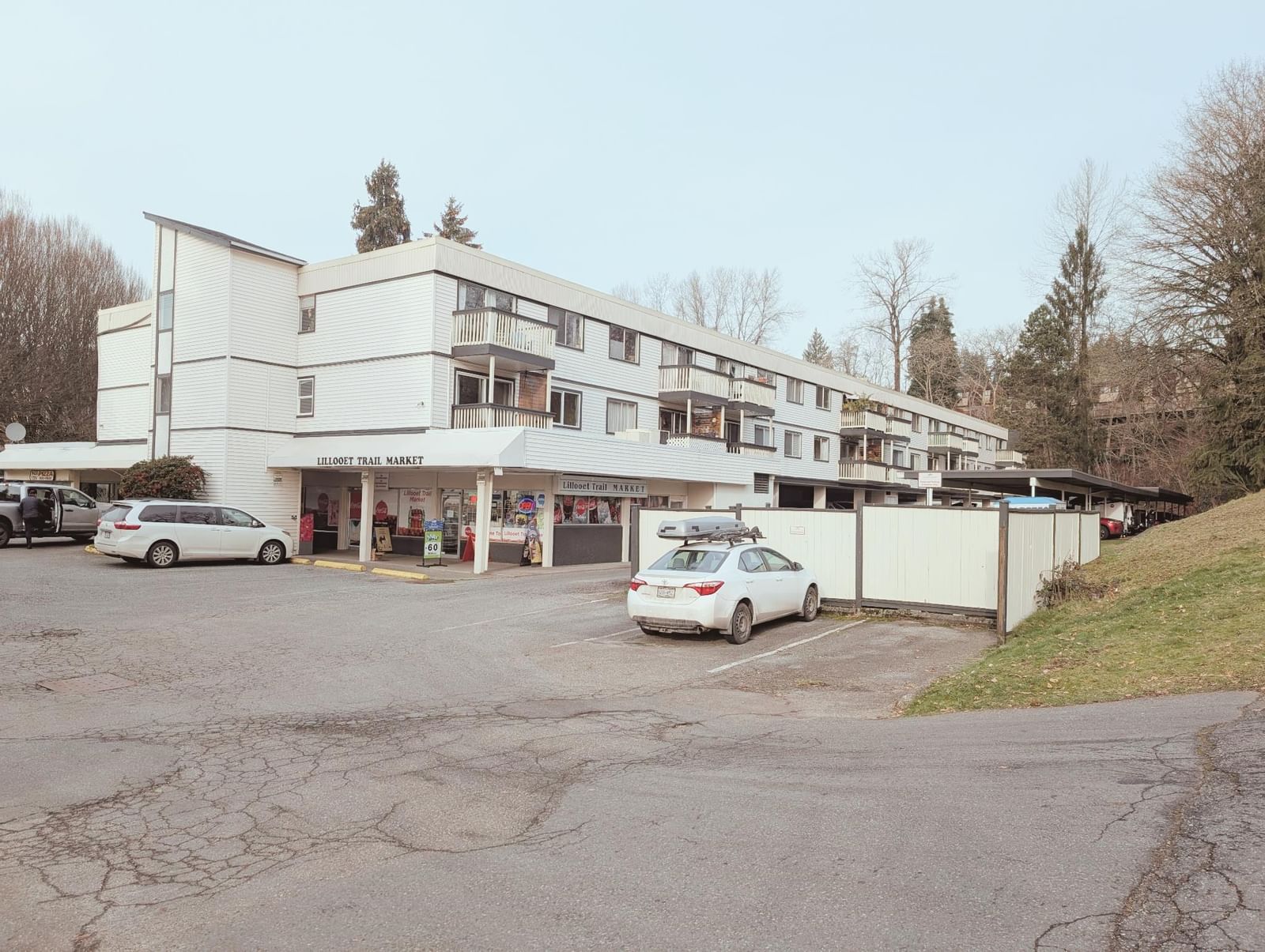 Listing Image 1