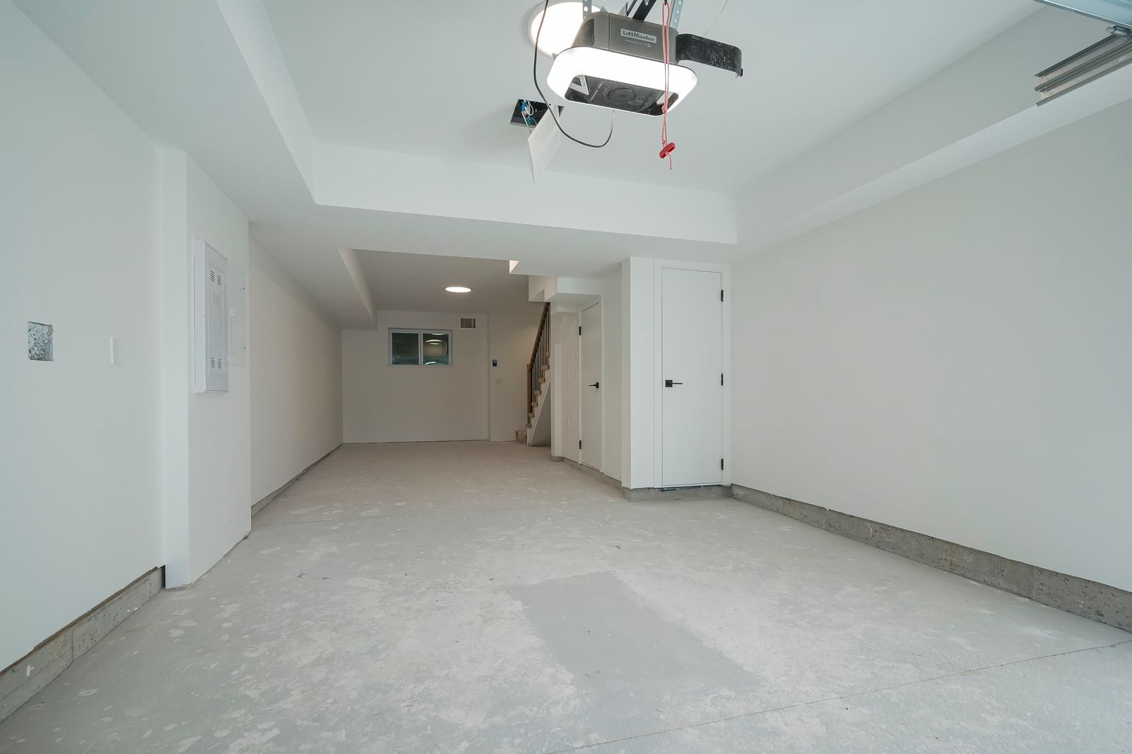 Listing Image 24