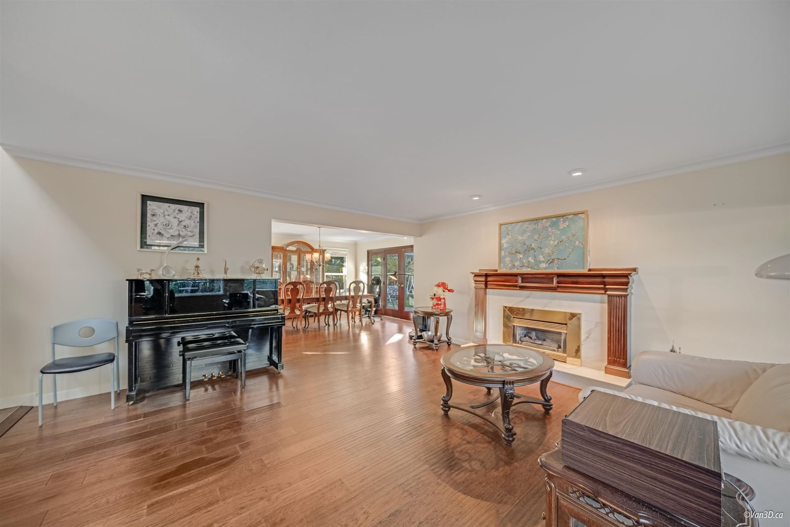 Listing Image 15