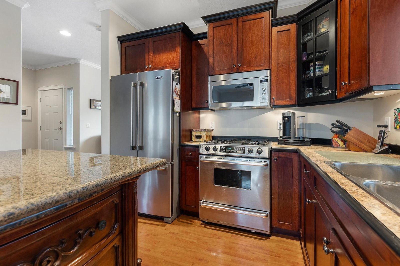 Listing Image 11