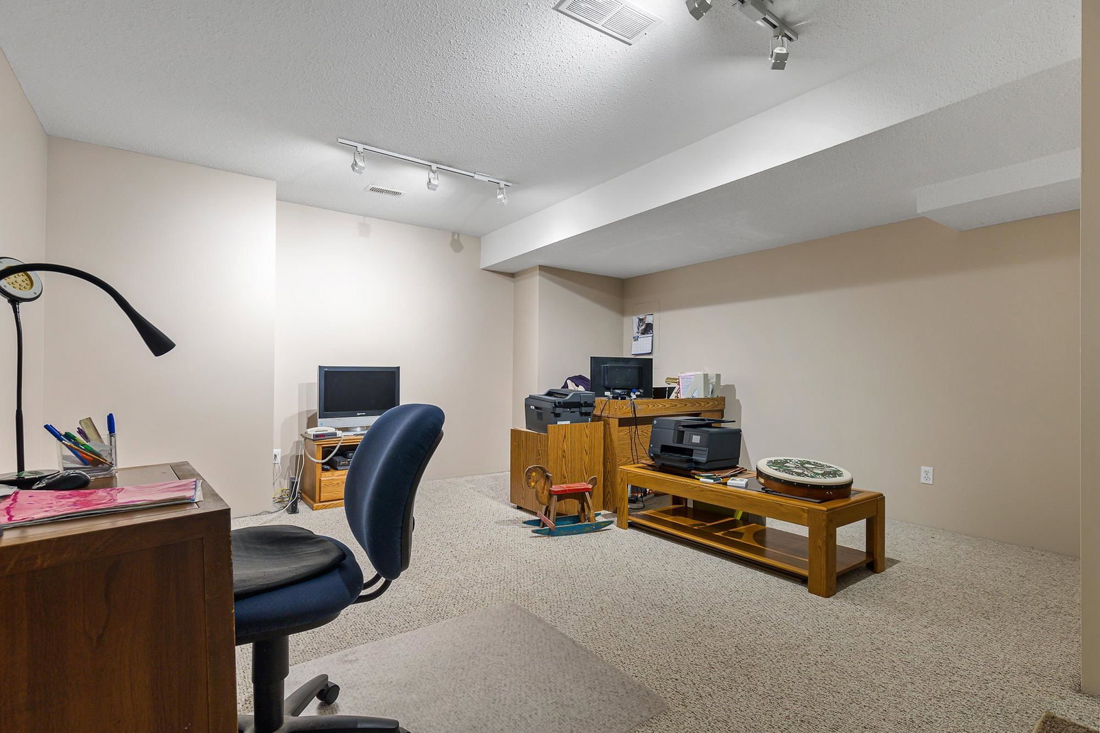Listing Image 33