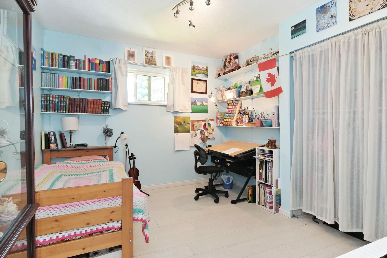 Listing Image 14