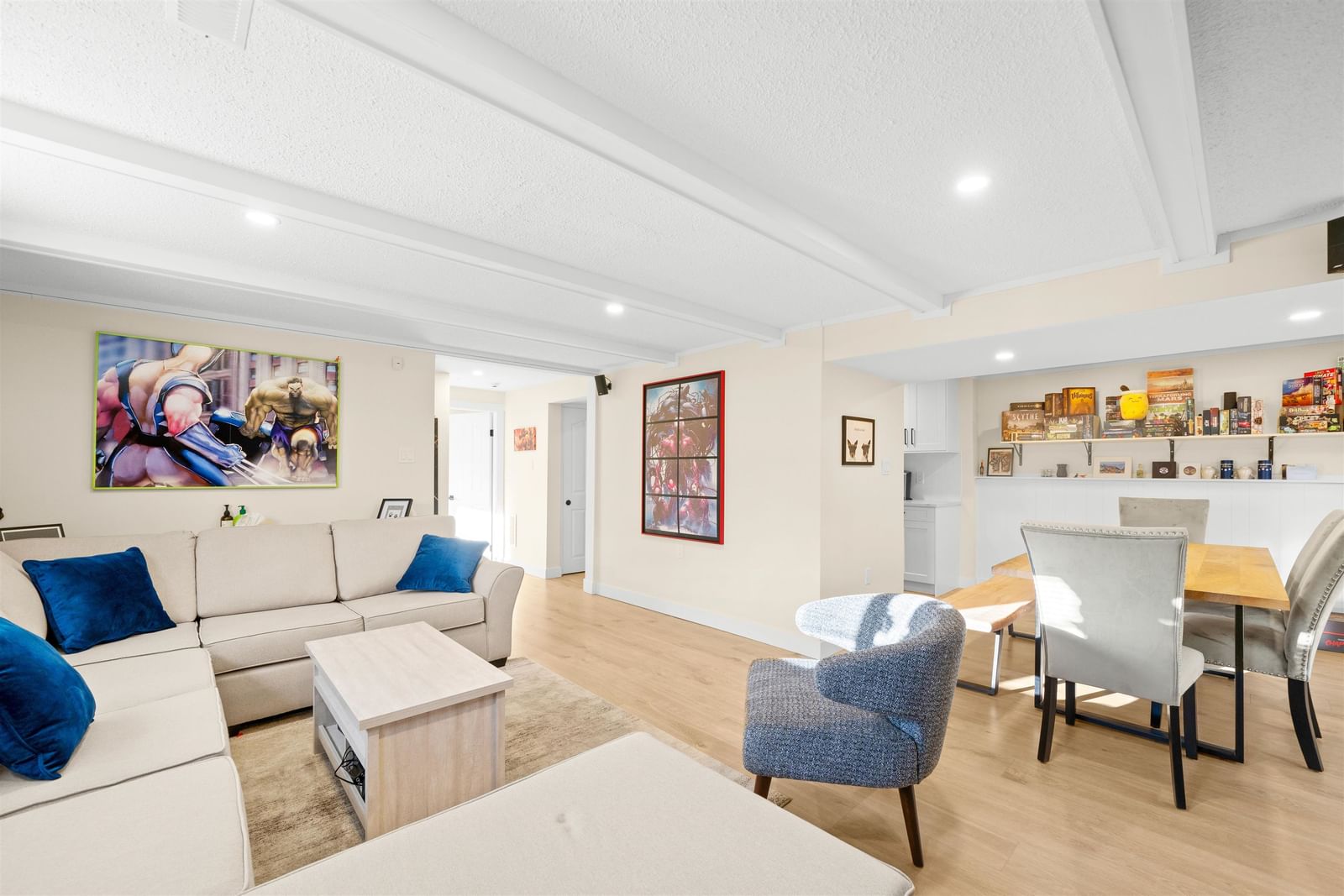 Listing Image 22