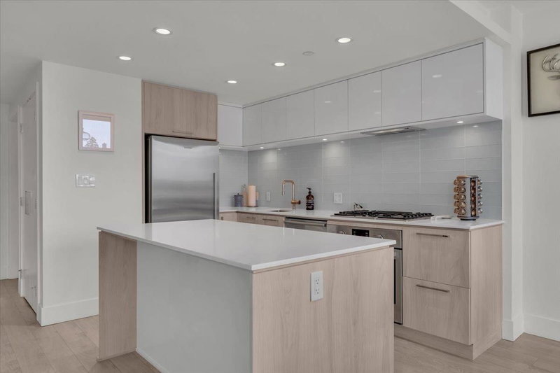 405 - 680 Seylynn Crescent, North Vancouver, V7J 2L6 | Image 2