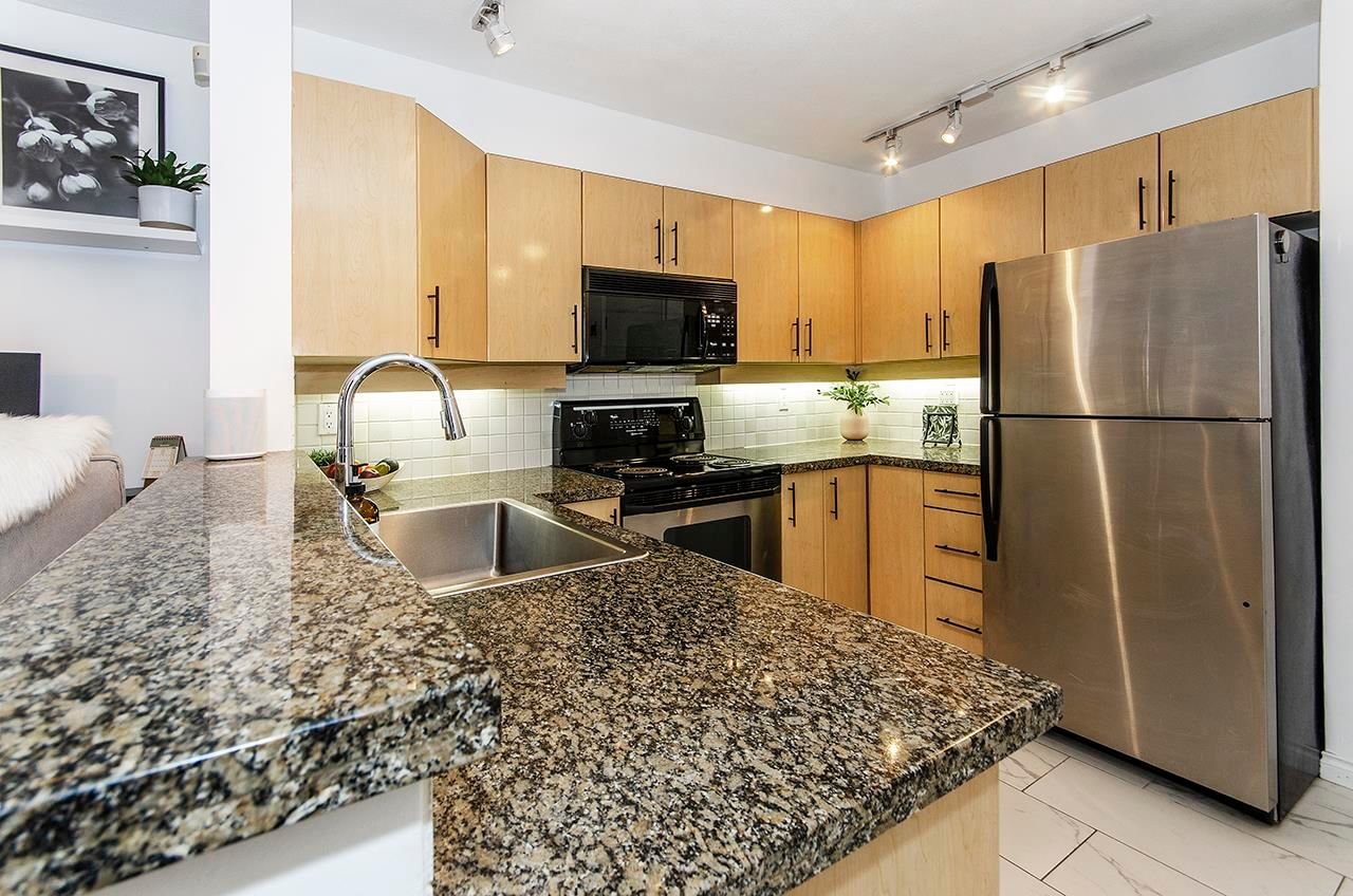 Listing Image 10