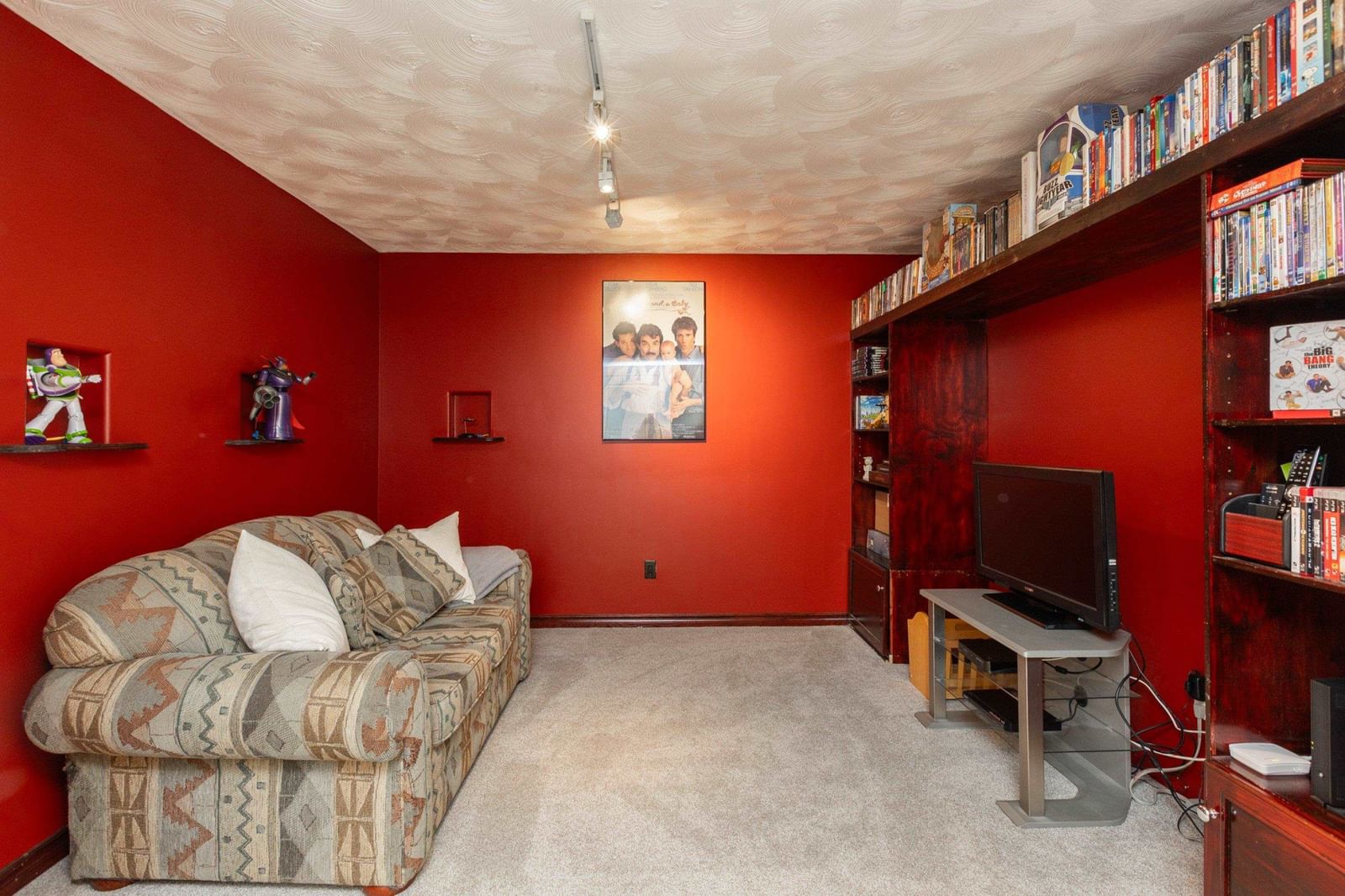 Listing Image 33