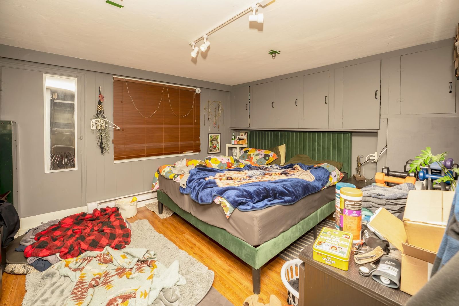 Listing Image 16