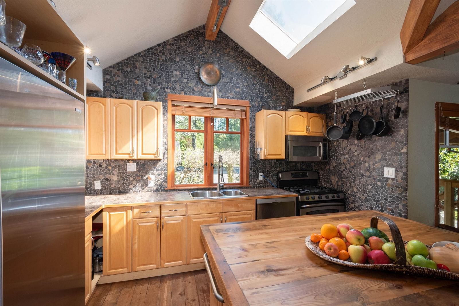 Listing Image 13