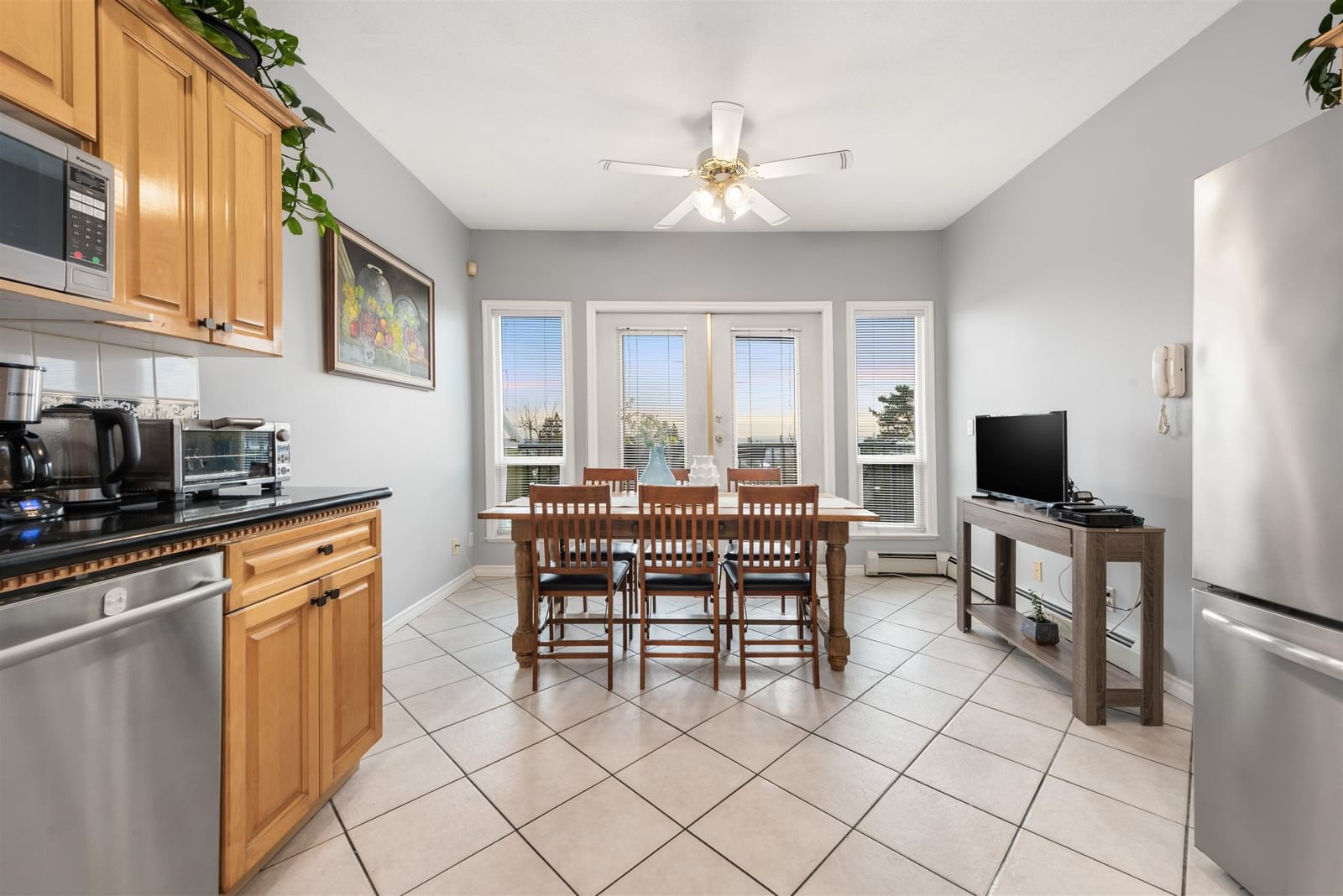 Listing Image 9
