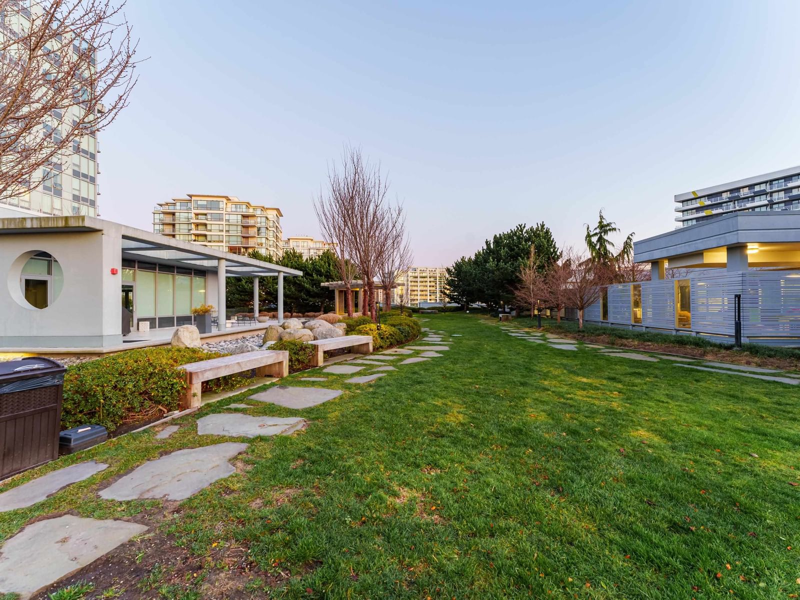Listing Image 23