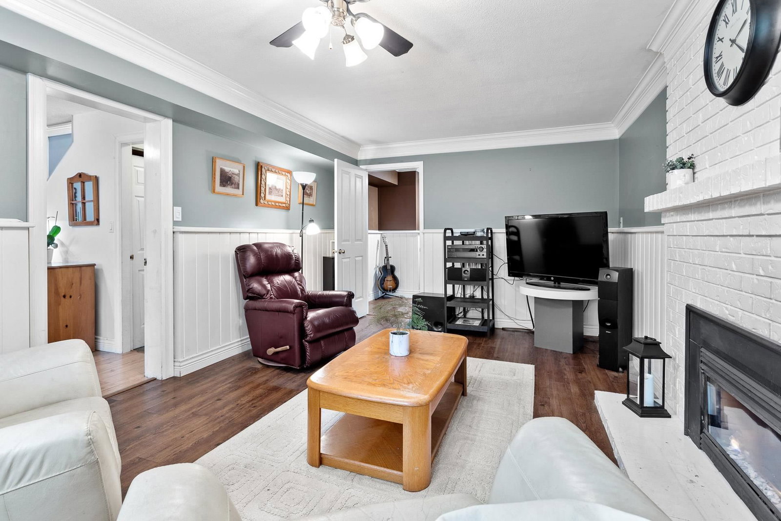 Listing Image 16
