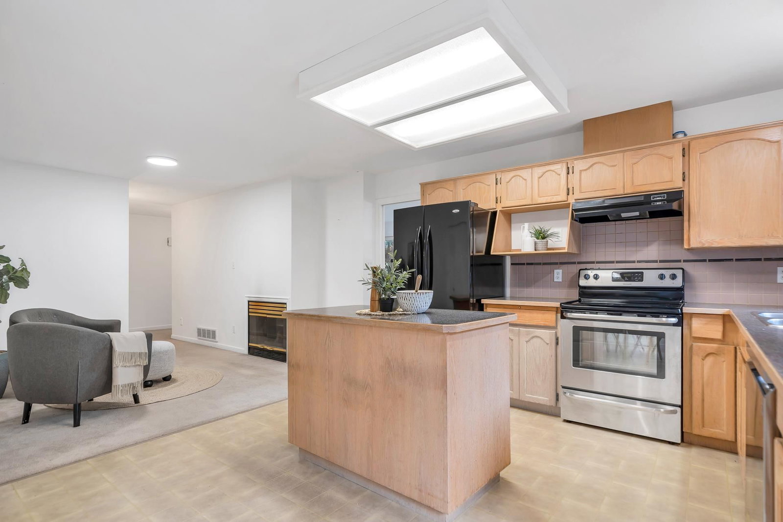 Listing Image 15