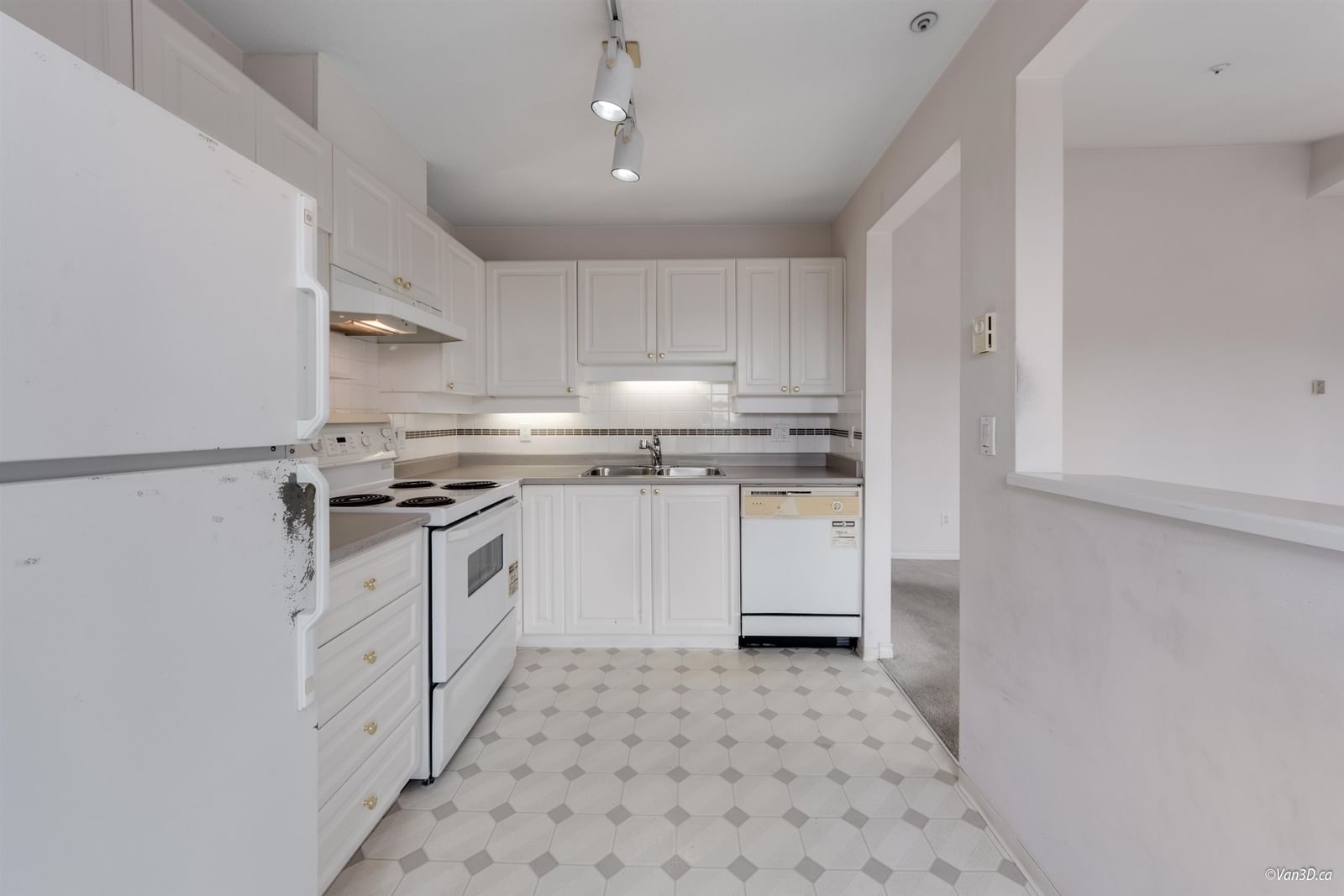 Listing Image 18