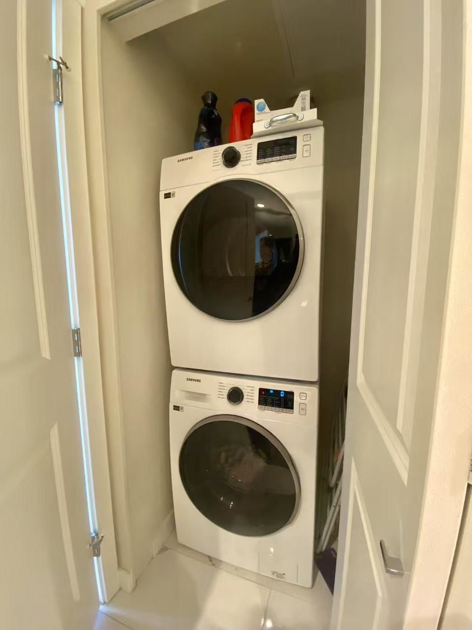 Listing Image 10