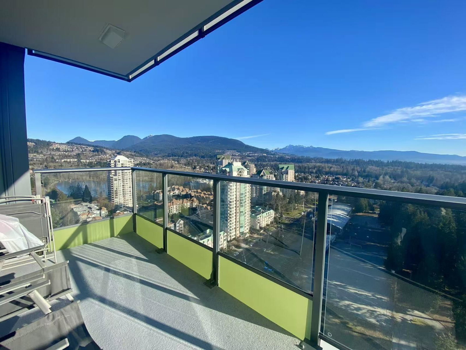 Listing Image 4