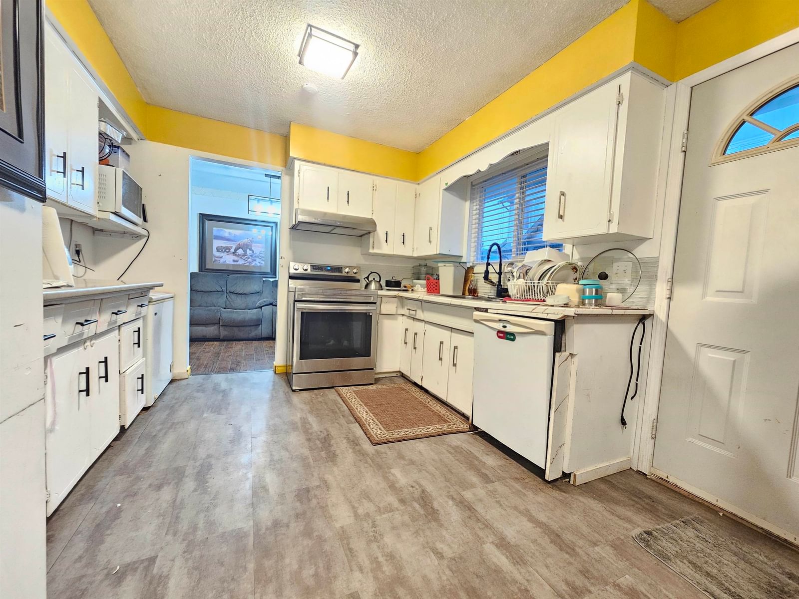 Listing Image 16