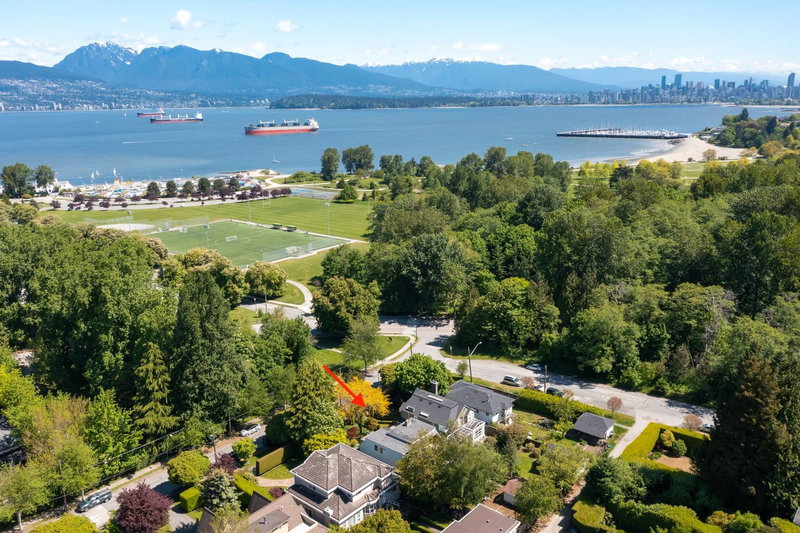 4316 2nd Avenue, Vancouver, V6R 1K3 | Image 2