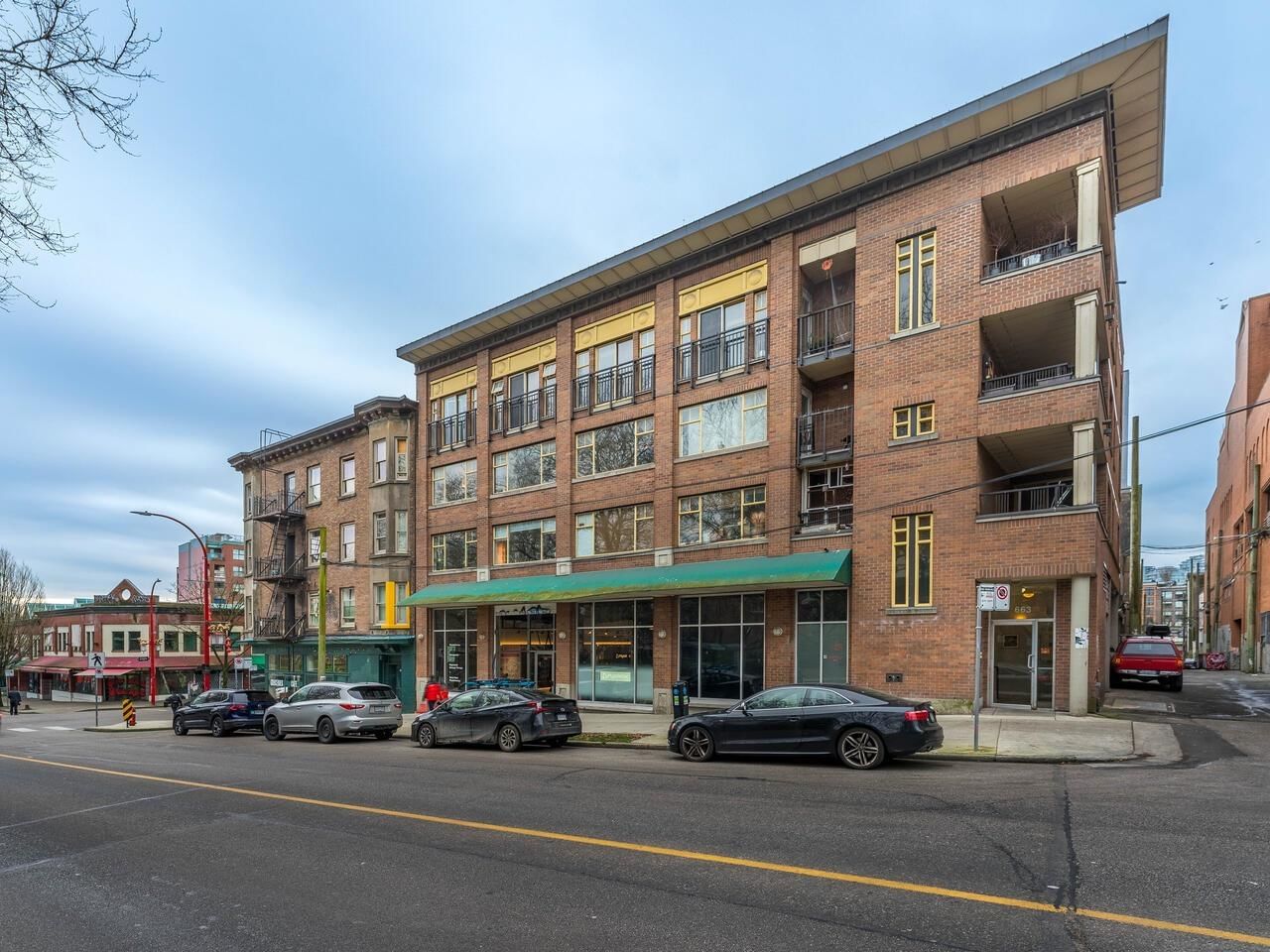 Listing Image 1