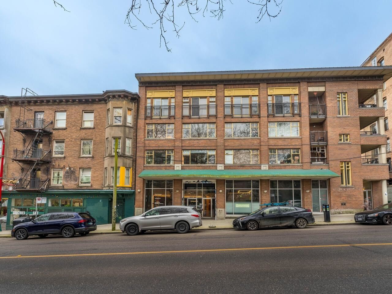 Listing Image 15