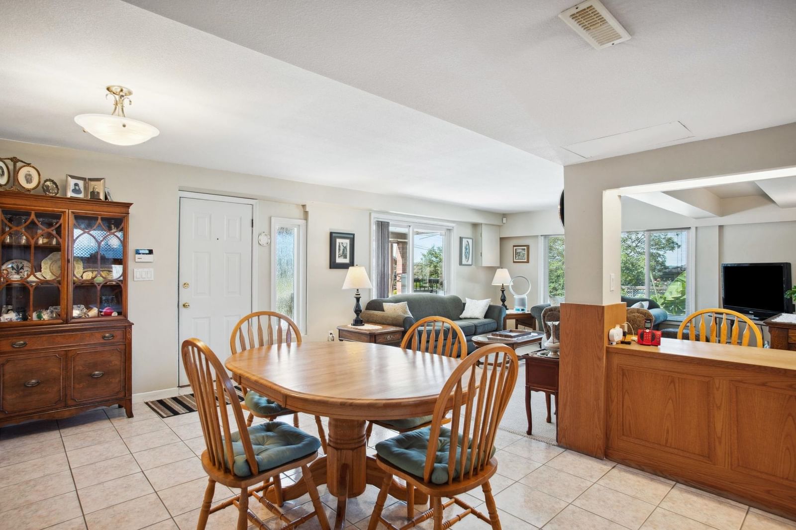 Listing Image 16