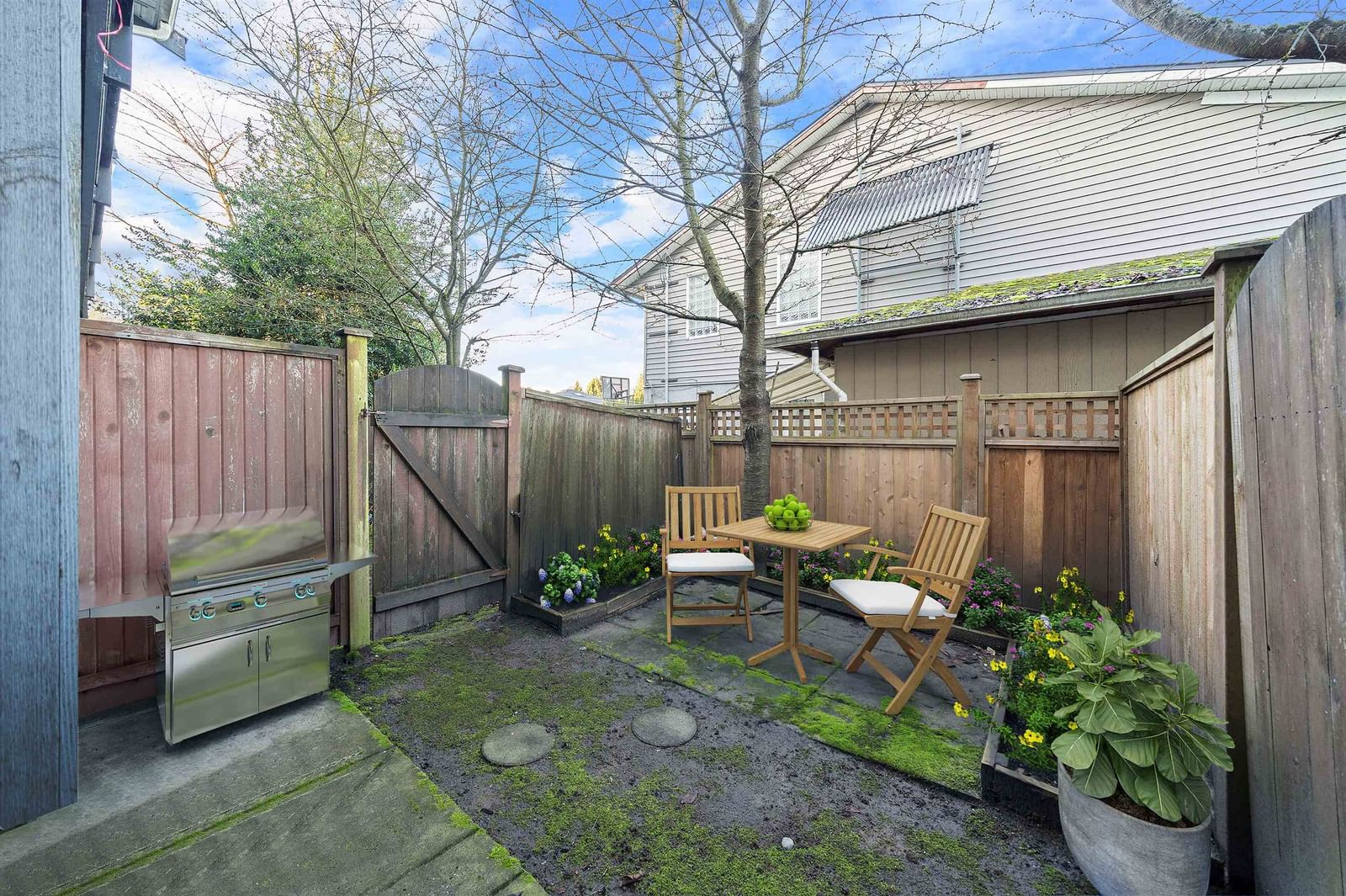 Listing Image 16