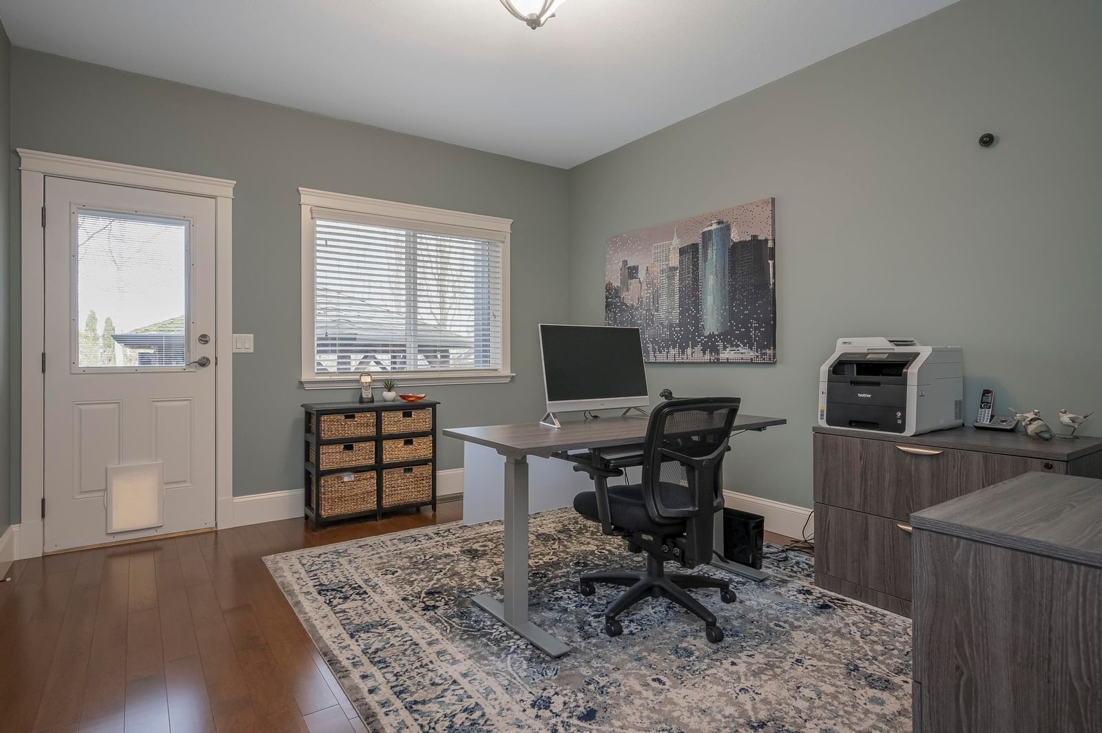 Listing Image 12