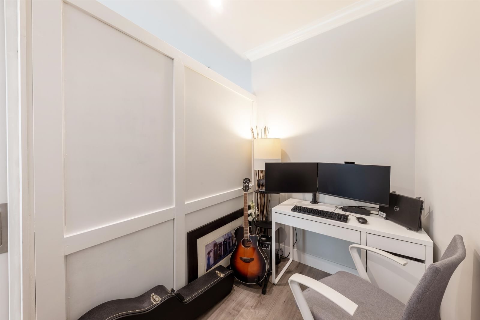 Listing Image 11
