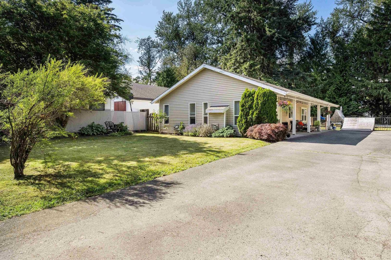 Listing Image 17