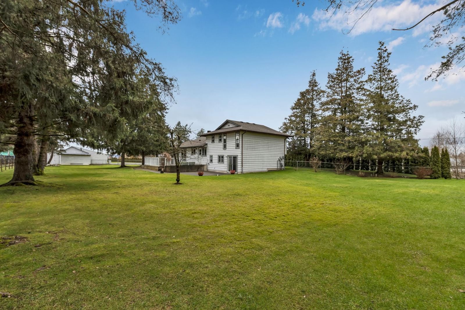 Listing Image 14